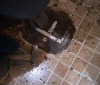 盘县卫生间漏水维修公司为您分享下卫生间渗水如何处理及注意事项